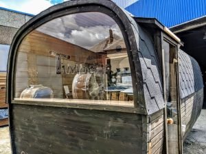 Quadratische Aussensauna Mit Holzofen Und Vorraum (3)